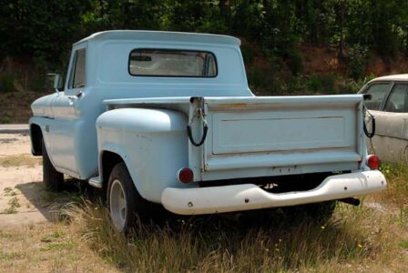 Checking Past Pickup Truck Maintenance When Buying a Used Vehicle Image
